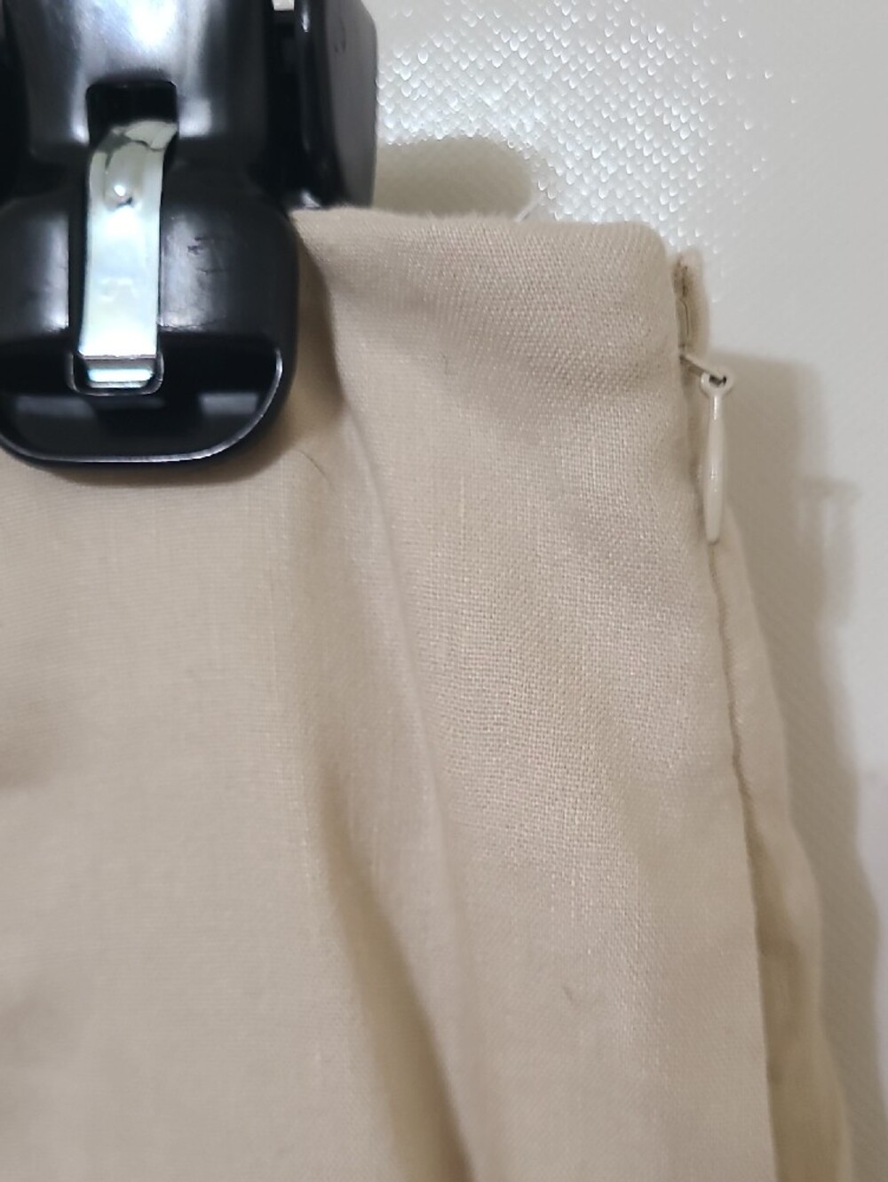 Antonio Melani Women's Cream Linen Blend High-Waist Shorts - Size 6 - Picture 5 of 11
